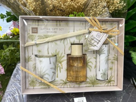 بكج شمع مع عطر